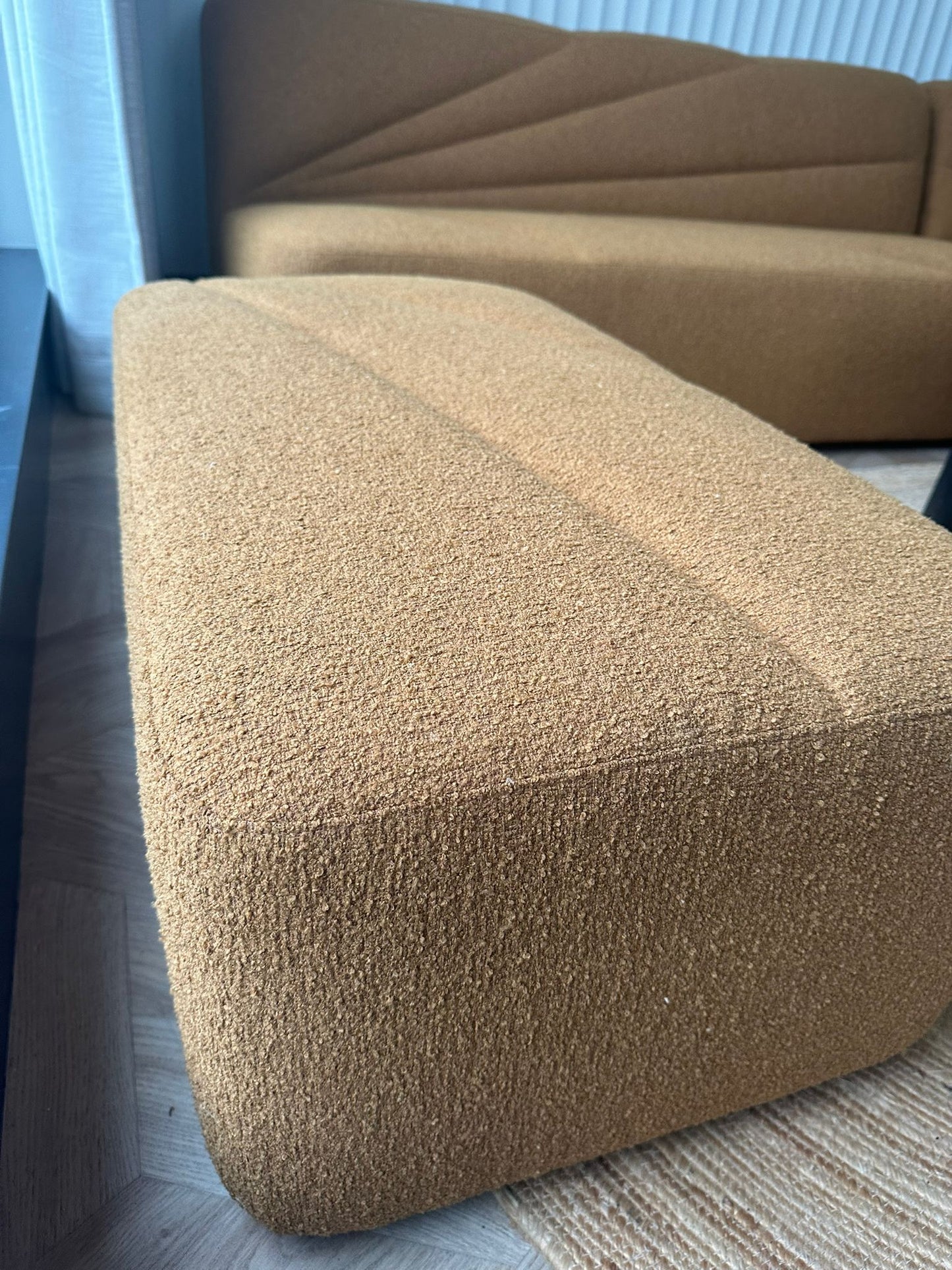 Hana Bank Sundara Hocker