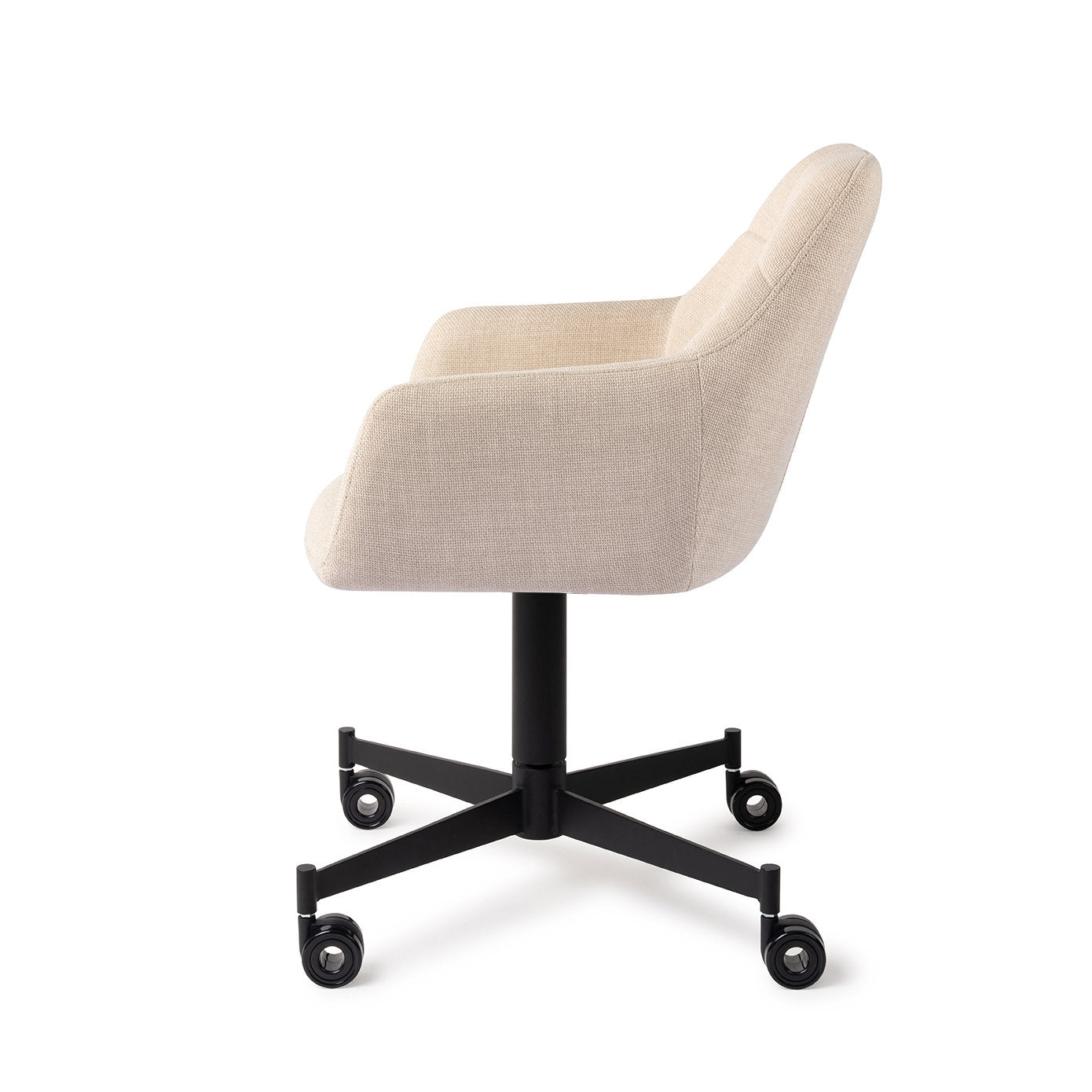 Noto Dining Chair Overnight Oats Caster Black