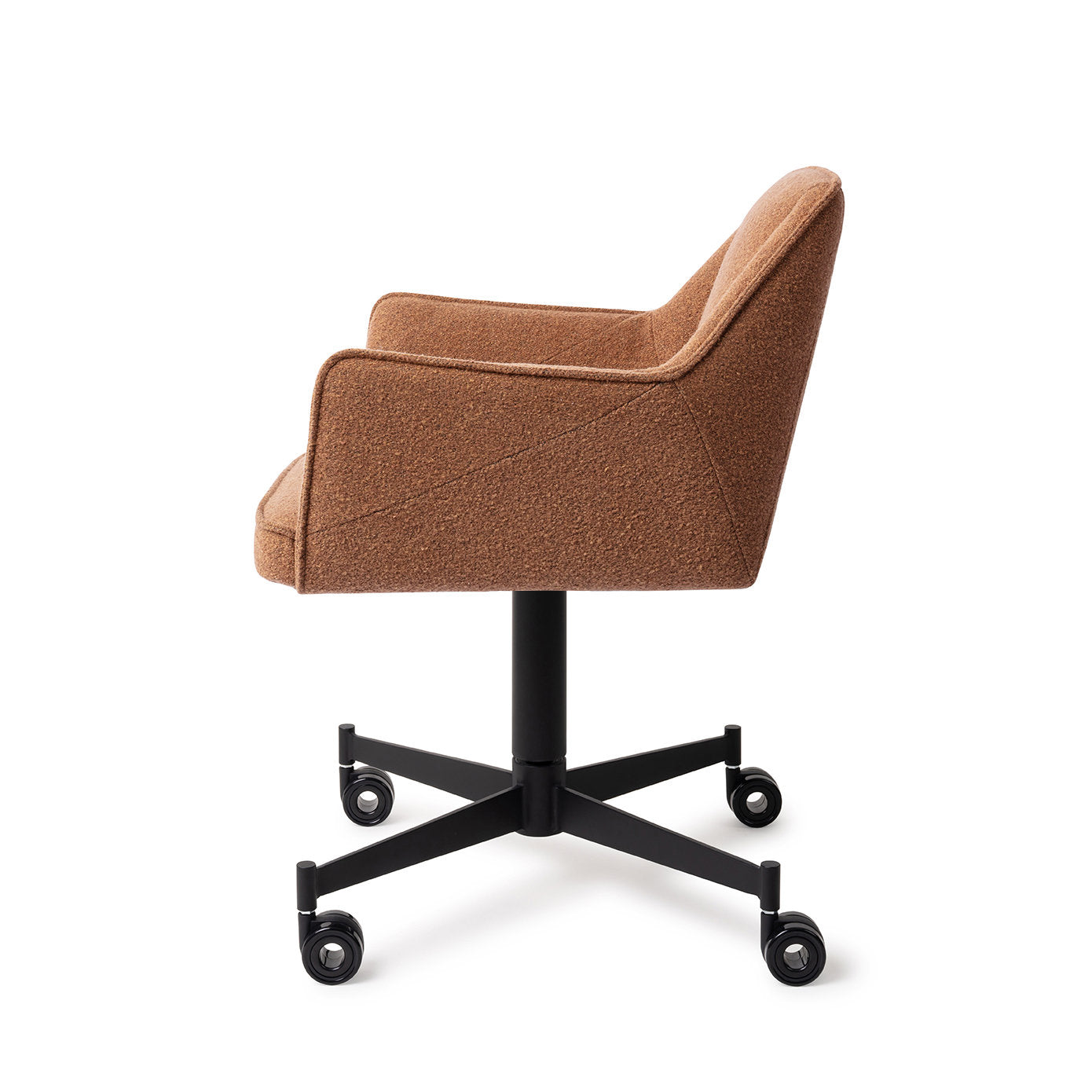 Tome Dining Chair Cinnamon Bun Caster Black