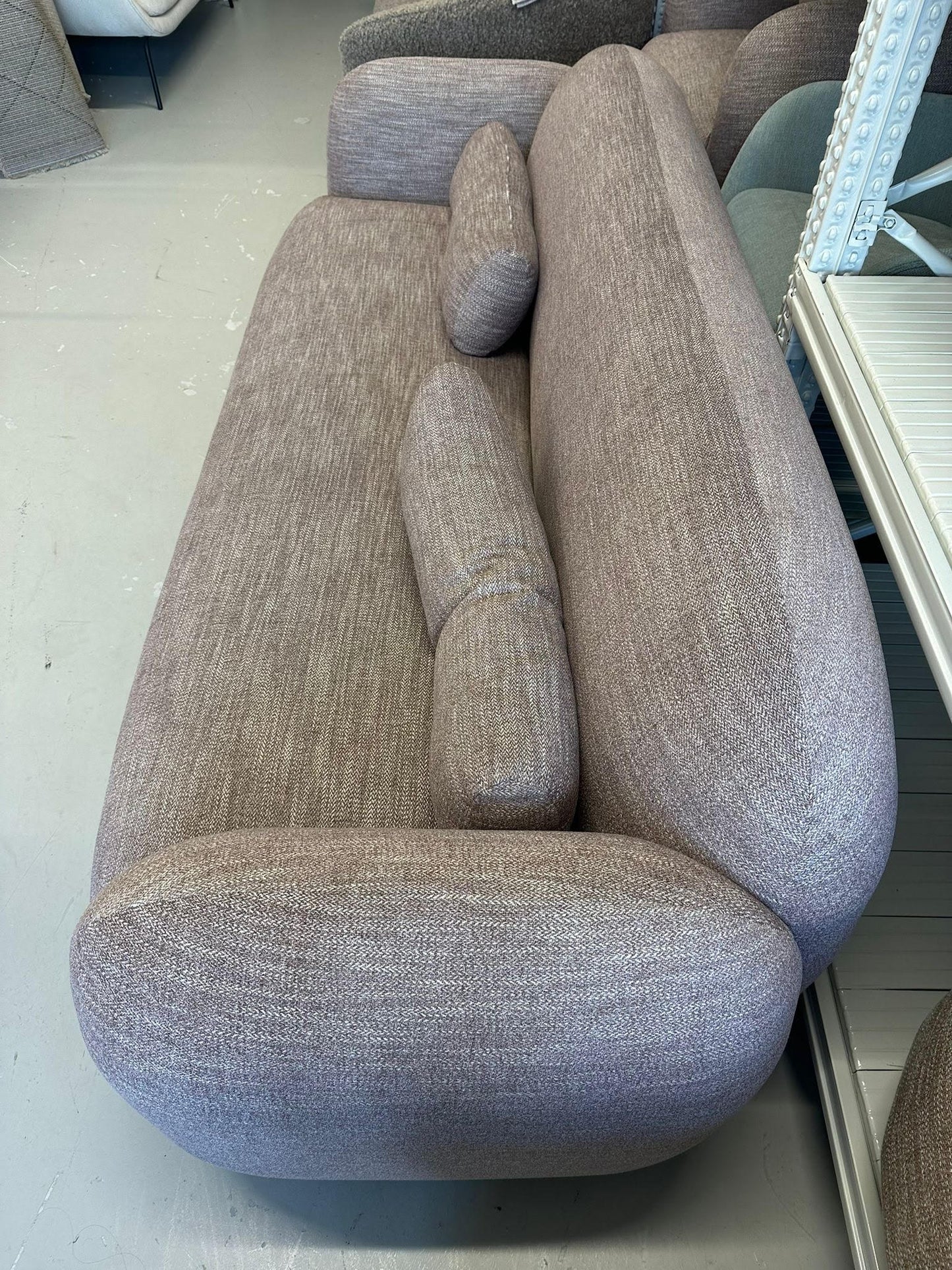 Luusar Sofa Purple (Second Chance)