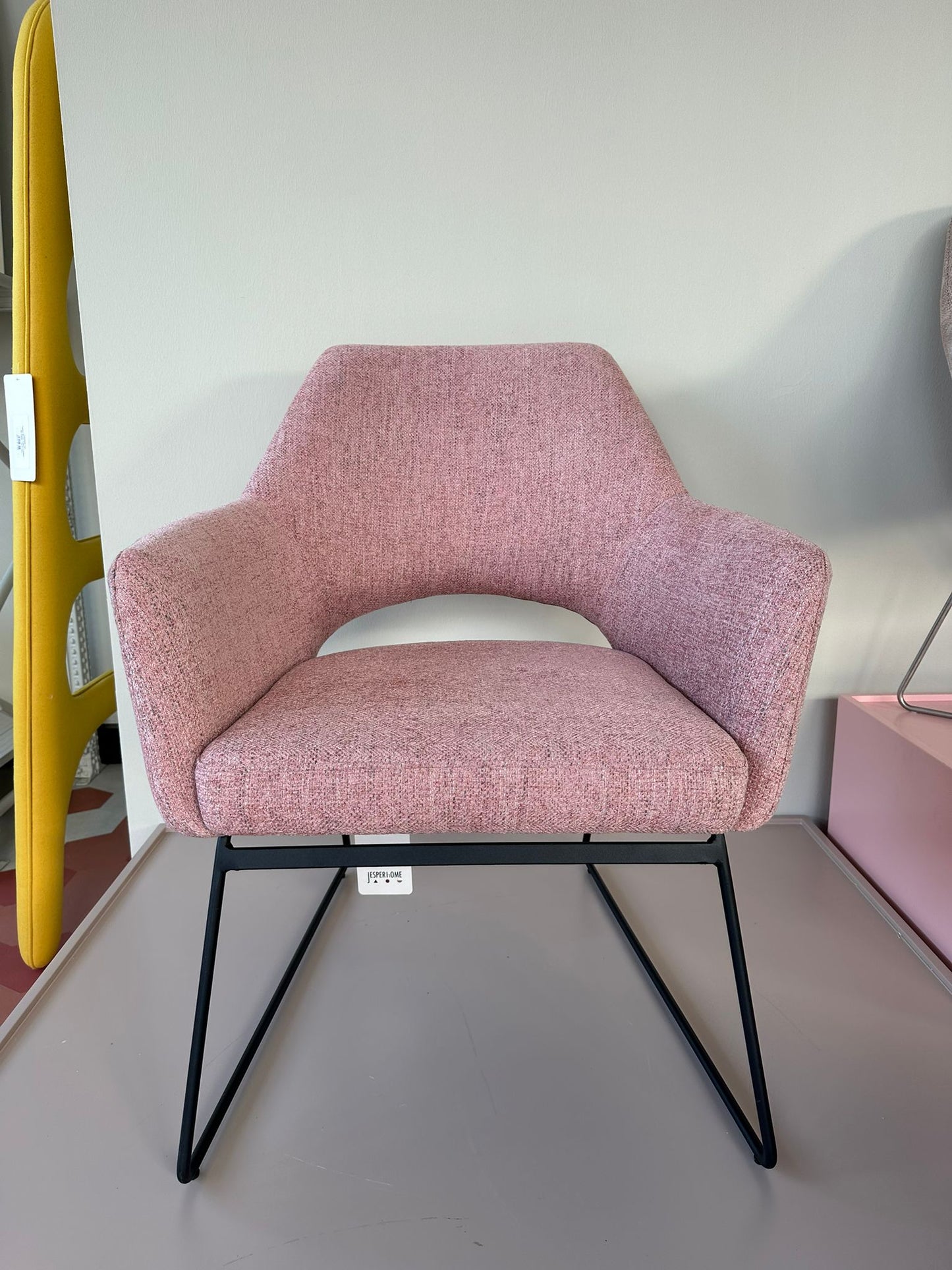 Yanai Fauteuil Pink Punch