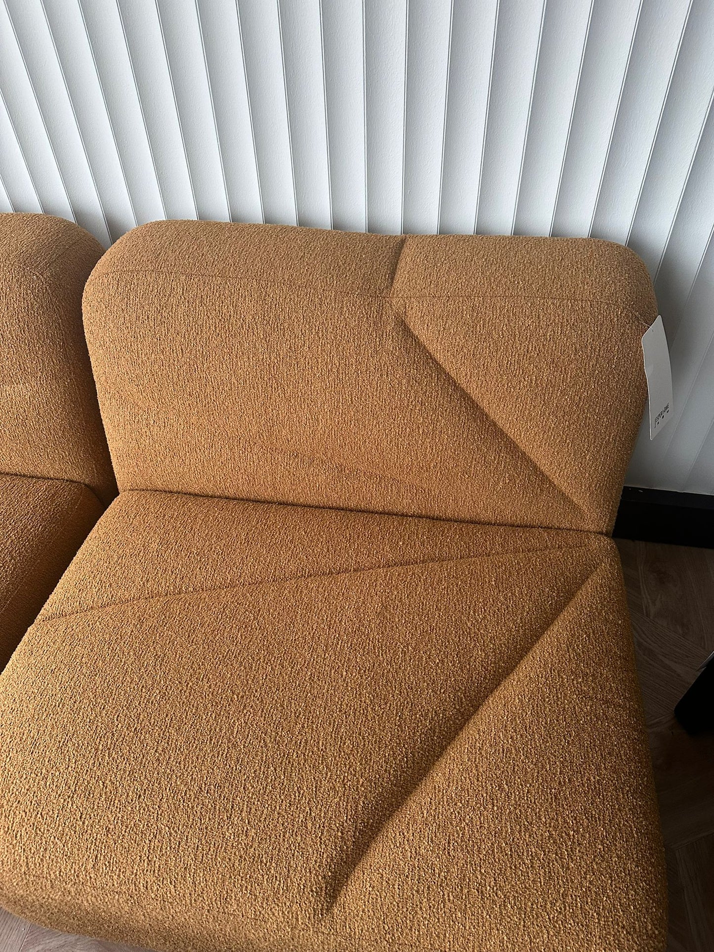 Hana Bank Sundara 1 Seater