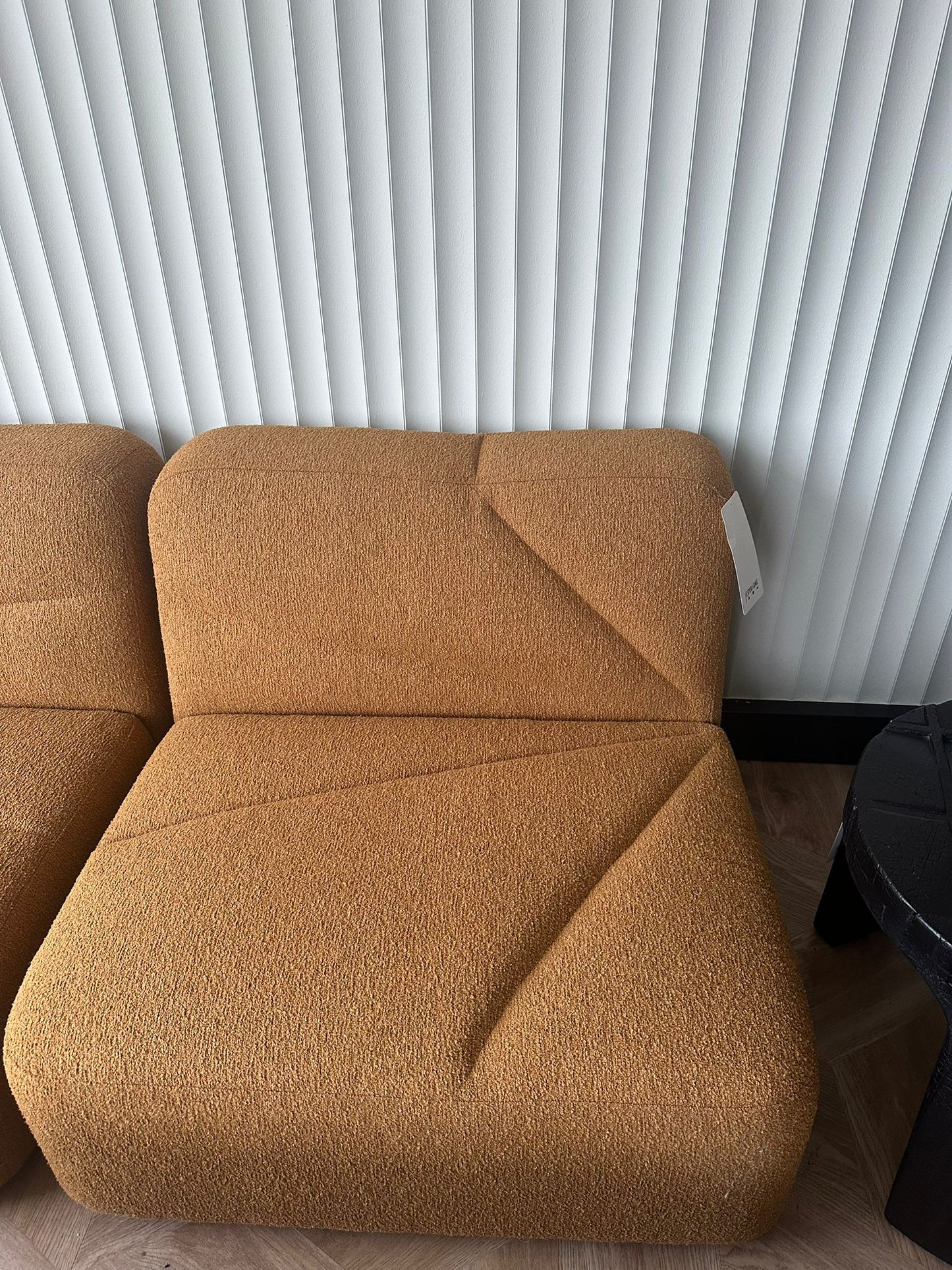 Hana Bank Sundara 1 Seater