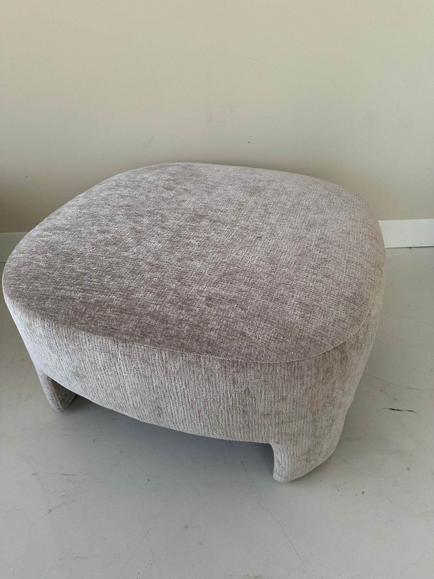 Launo Ottoman Limestone